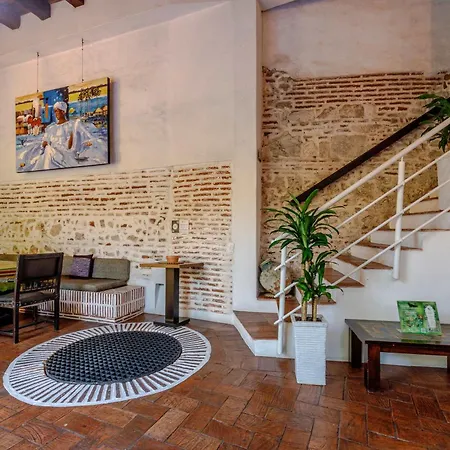 Сasa de vacaciones Colonial With Private Pool 7br In Old Town Cartagena
