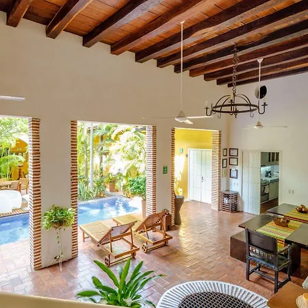 Colonial With Private Pool 7br In Old Town *