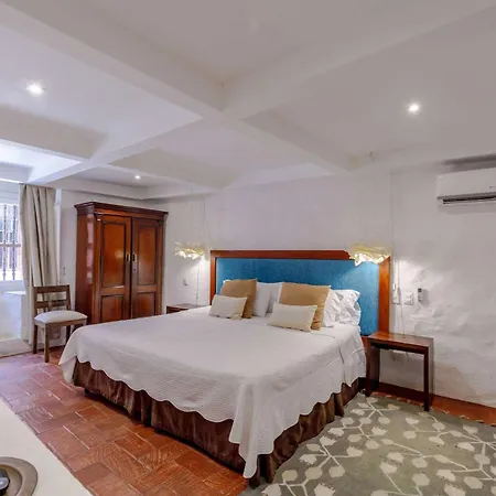 Colonial With Private Pool 7br In Old Town * Cartagena