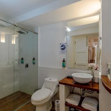 Colonial With Private Pool 7br In Old Town Сasa de vacaciones
