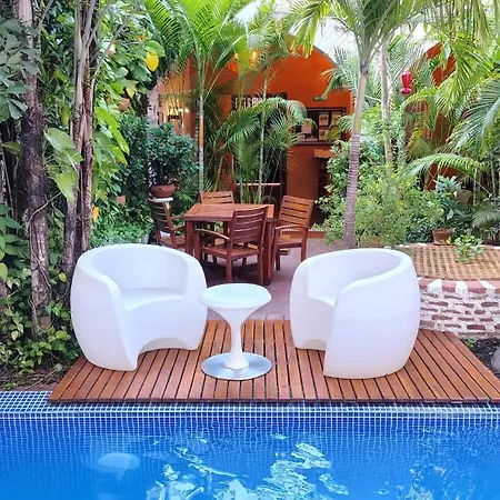 Colonial With Private Pool 7br In Old Town *